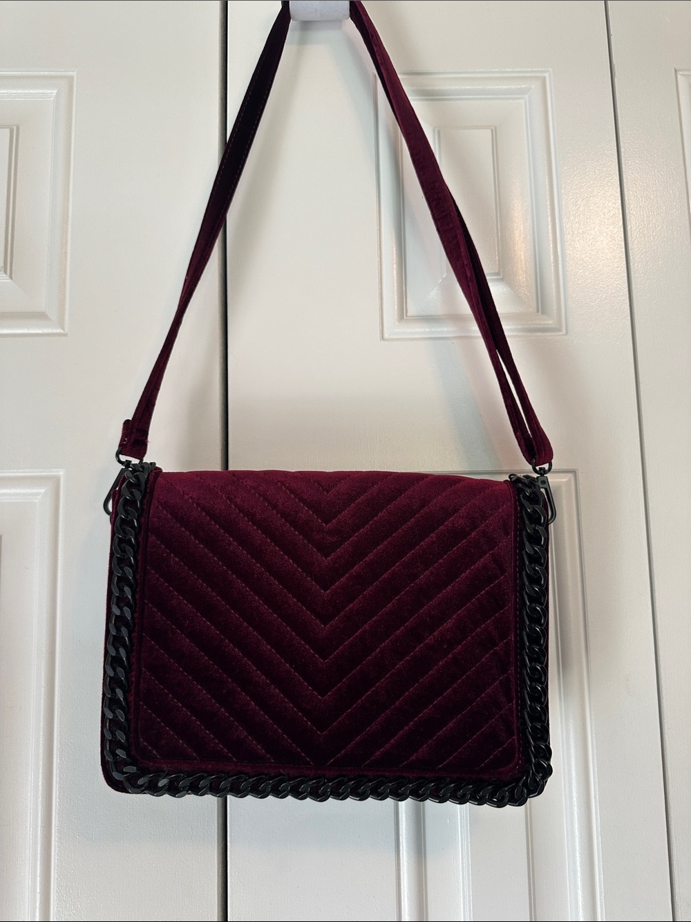 Plush Velvet Chevron Shoulder Bag - Deep Burgundy